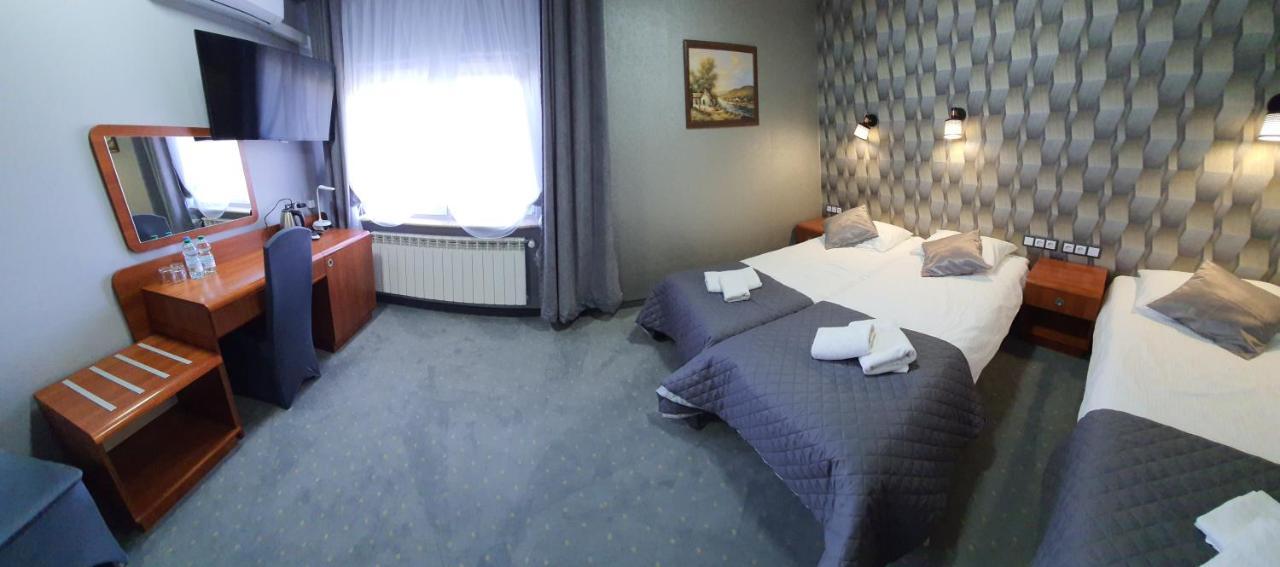 Hotel Bursztynowy Jozefow na Wisla Экстерьер фото