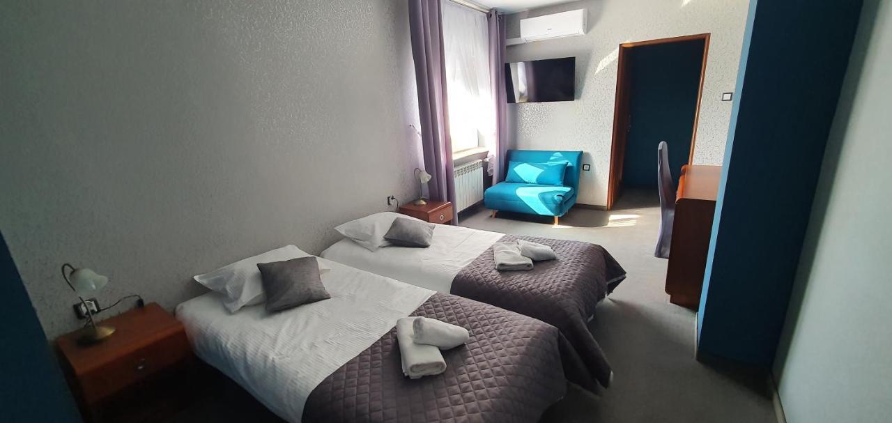 Hotel Bursztynowy Jozefow na Wisla Экстерьер фото