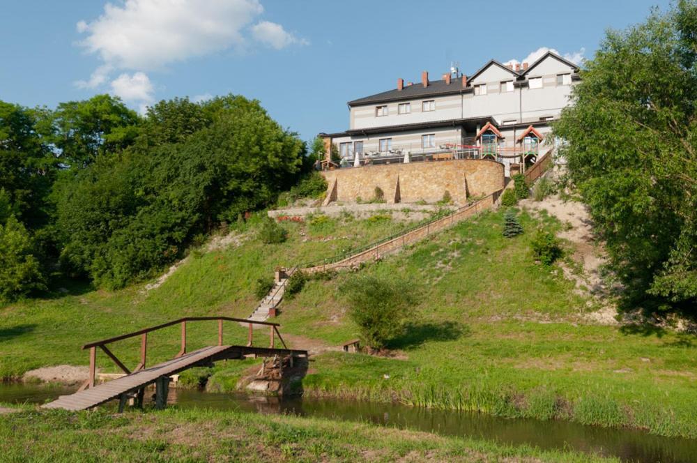 Hotel Bursztynowy Jozefow na Wisla Экстерьер фото