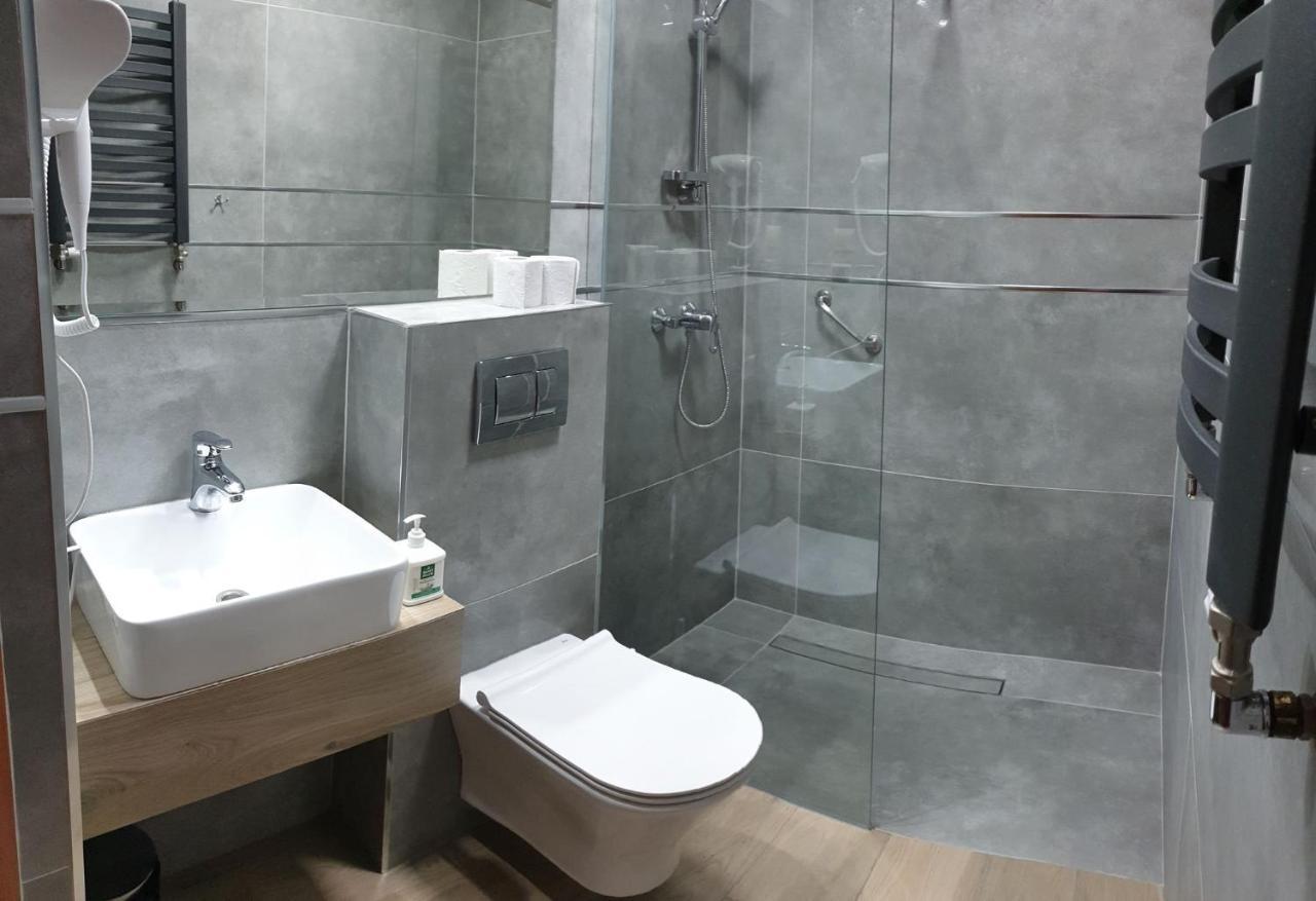 Hotel Bursztynowy Jozefow na Wisla Экстерьер фото